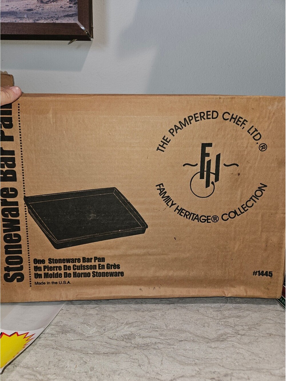 The Pampered Chef Family Heritage Stoneware Bar Pan #1445